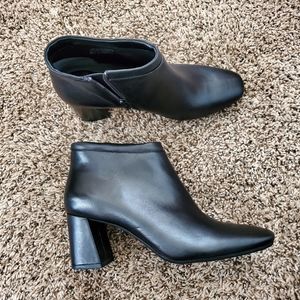 🎯FINAL PRICE NWOT Aerosoles Ankle Booties